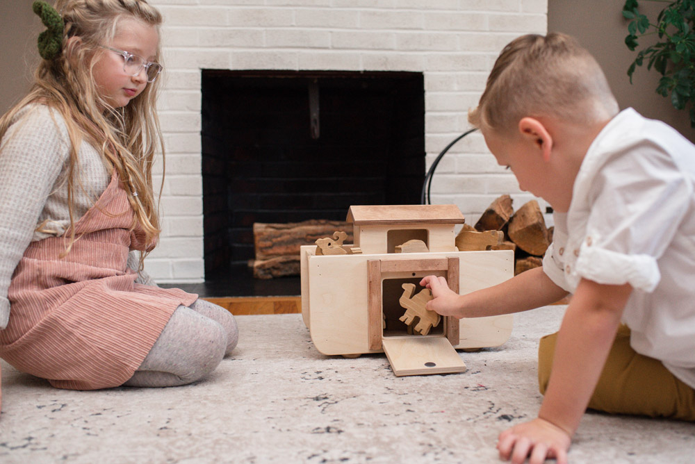 Read more about the article Benefits of Wooden Toys