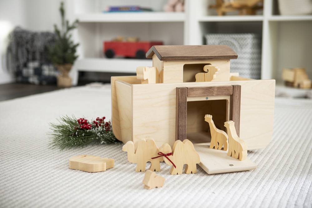 Read more about the article Wooden Toy Gift Guide